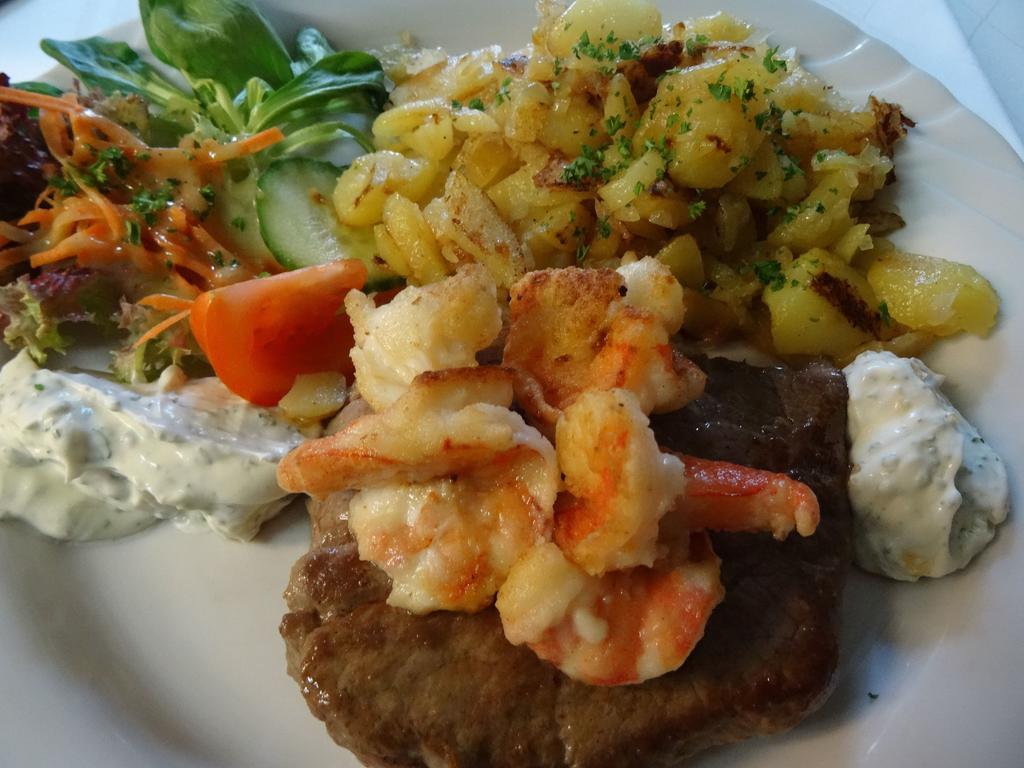 Hotel Zum Goldenen Lamm 4*