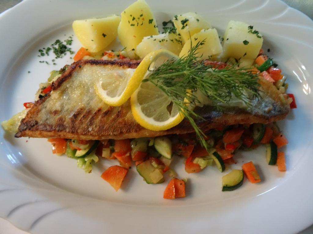 Hotel Zum Goldenen Lamm 4*